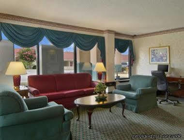 מלון Super 8 By Wyndham Orangeburg Near I-26 מראה חיצוני תמונה