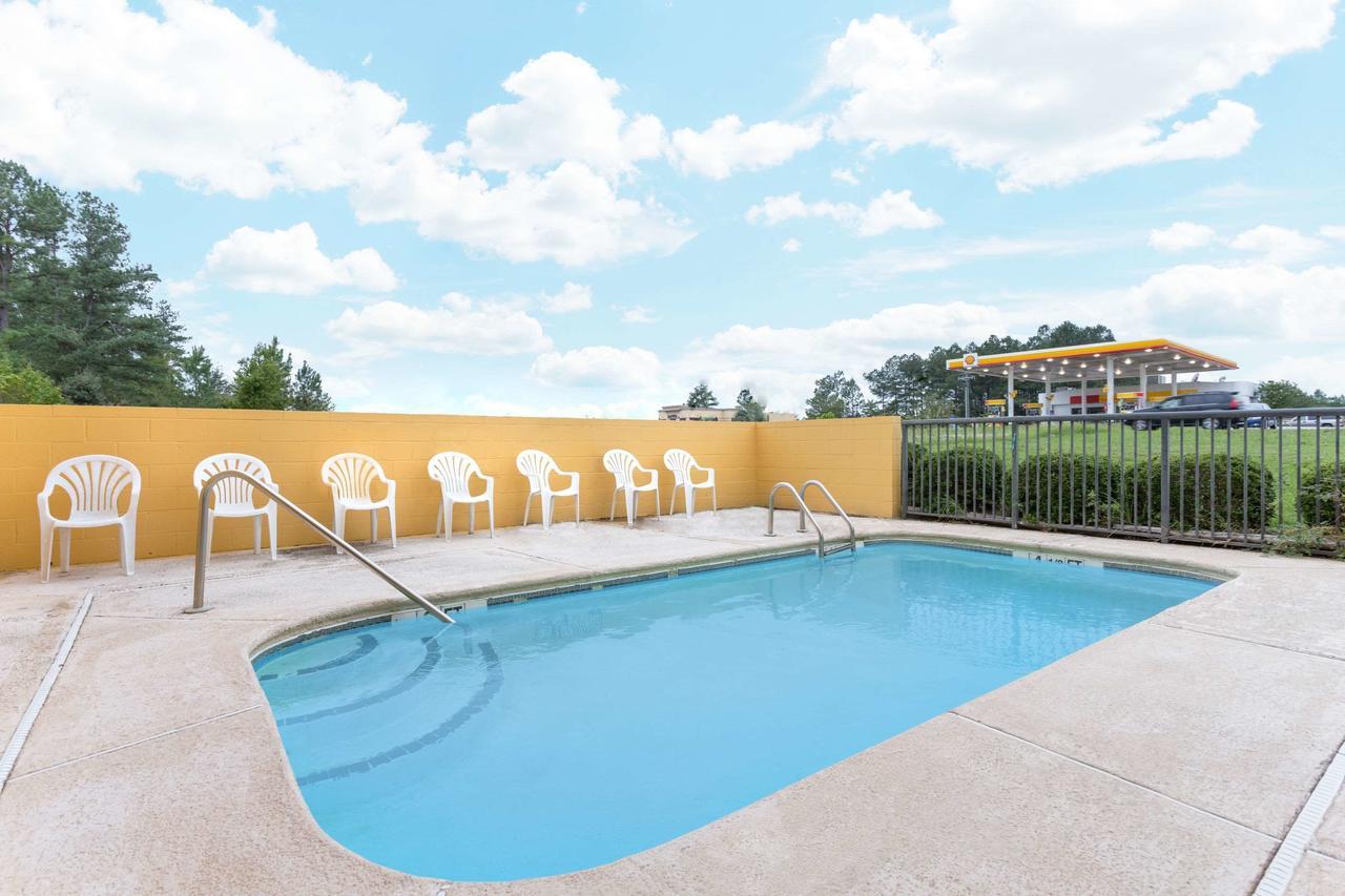 מלון Super 8 By Wyndham Orangeburg Near I-26 מראה חיצוני תמונה